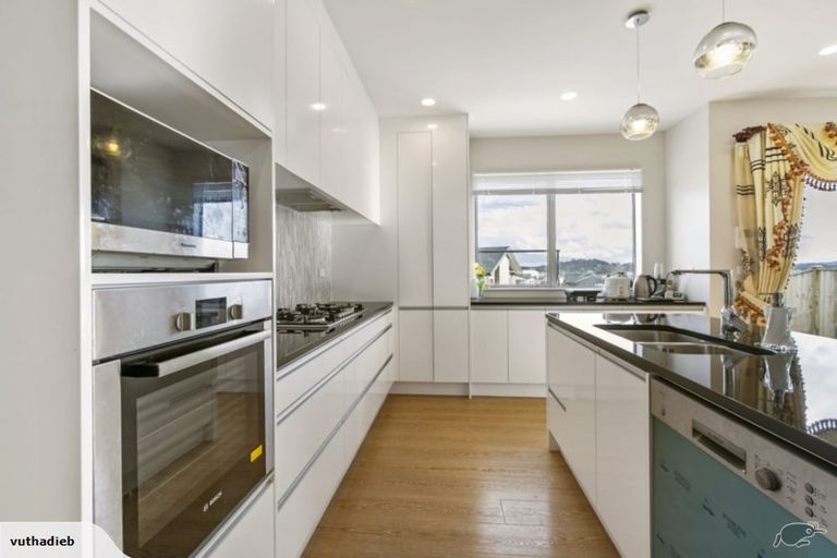 Photo of property in 20 Kingfisher Road, Silverdale, 0932