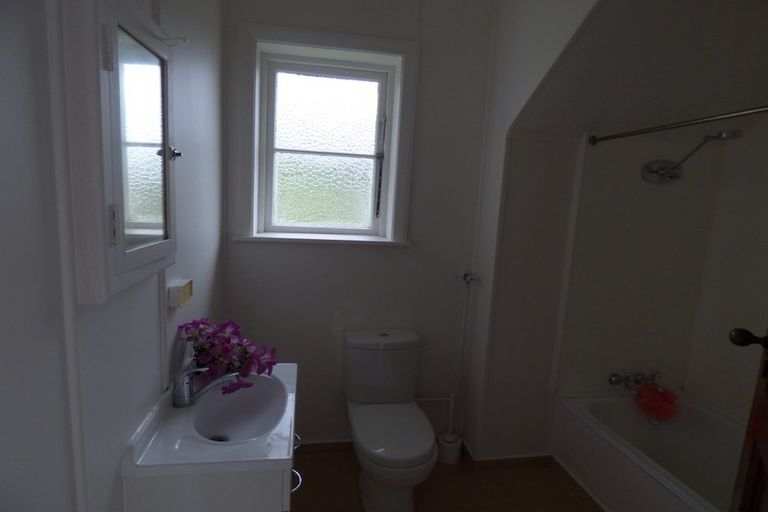 Photo of property in 29 Hindmarsh Street, Johnsonville, Wellington, 6037