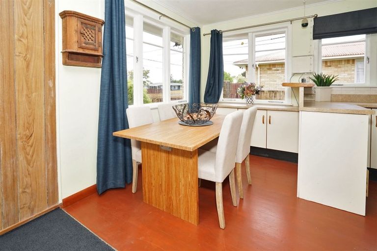 Photo of property in 98 Masters Avenue, Hillcrest, Hamilton, 3216