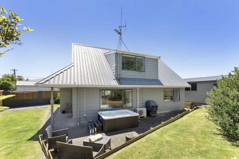 Photo of property in 35a Hawea Street, Mount Maunganui, 3116