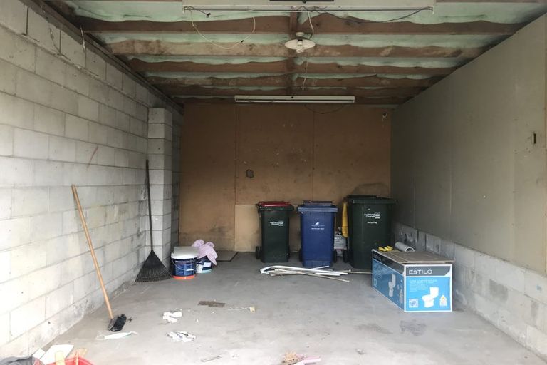 Photo of property in 13 Palm Court Drive, Glen Eden, Auckland, 0602