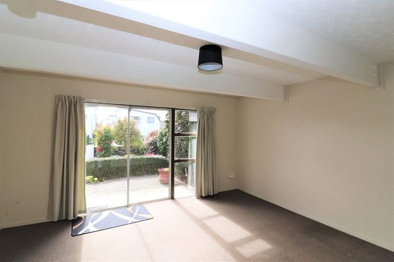 Photo of property in 2/318 Gloucester Street, Christchurch Central, Christchurch, 8011