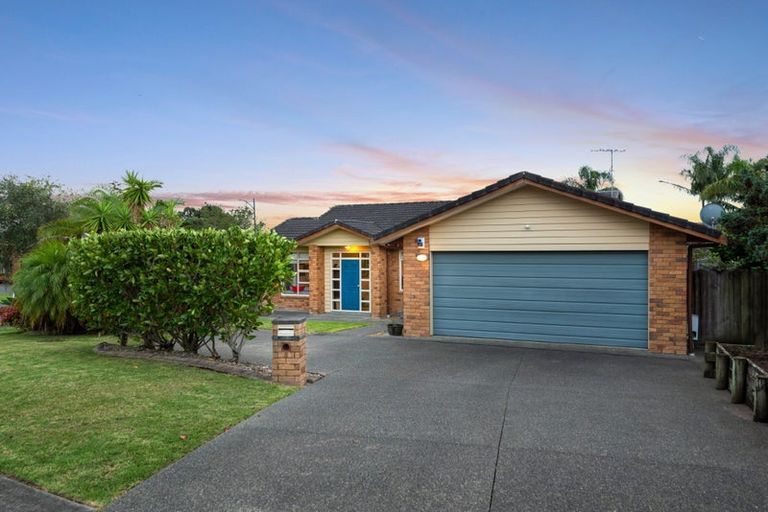 Photo of property in 8 Driftwood Drive, Red Beach, 0932