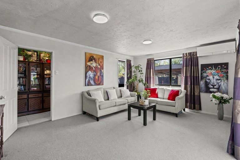 Photo of property in 20 O'halloran Drive, Halswell, Christchurch, 8025