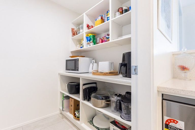 Photo of property in 12 Teiaroa Street, Waikanae, 5036