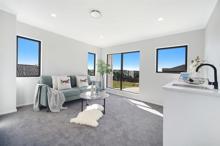 Photo of property in 78 Michael Bosher Way, Flat Bush, Auckland, 2019
