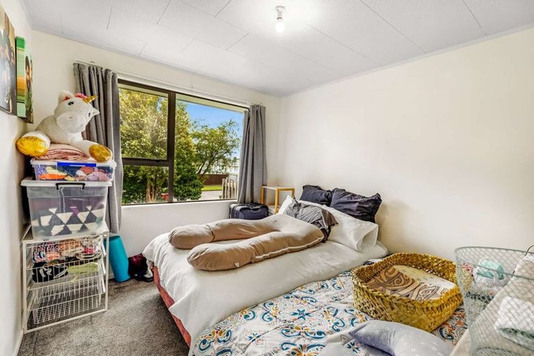 Photo of property in 24 Fergusson Street, Marton, 4710