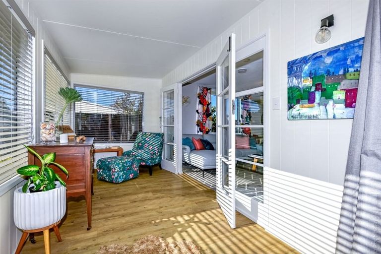 Photo of property in 41 Effingham Street, North New Brighton, Christchurch, 8083