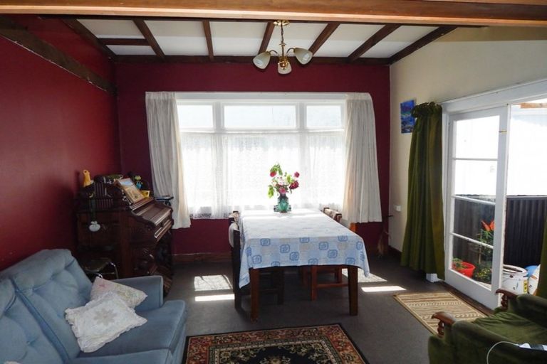 Photo of property in 89 Derby Street, Westport, 7825