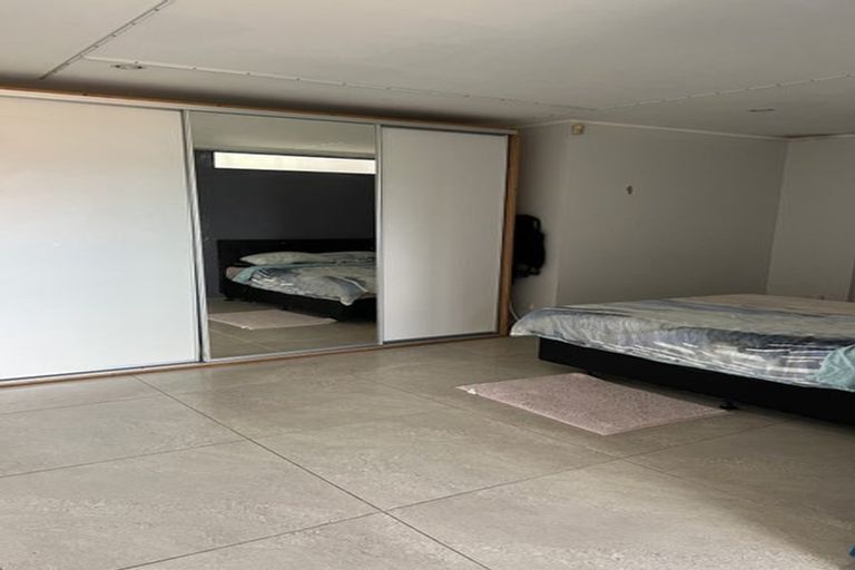 Photo of property in 86 Hadfield Street, Beach Haven, Auckland, 0626