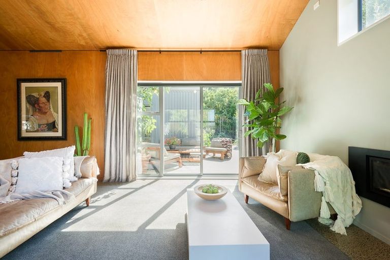 Photo of property in 37 Bishopsworth Street, Hillsborough, Christchurch, 8022