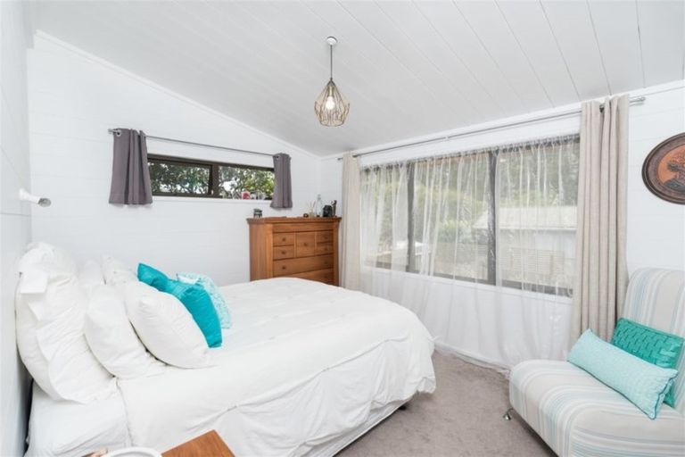 Photo of property in 18b Fairway Drive, Kerikeri, 0230