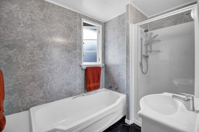 Photo of property in 69 Young Street, New Plymouth, 4310