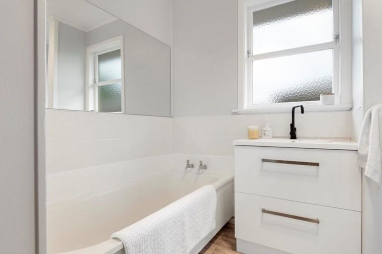 Photo of property in 5a Galway Grove, Greerton, Tauranga, 3112