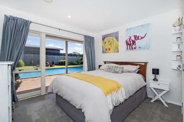 Photo of property in 14 Dip Road, Jacks Point, 9371