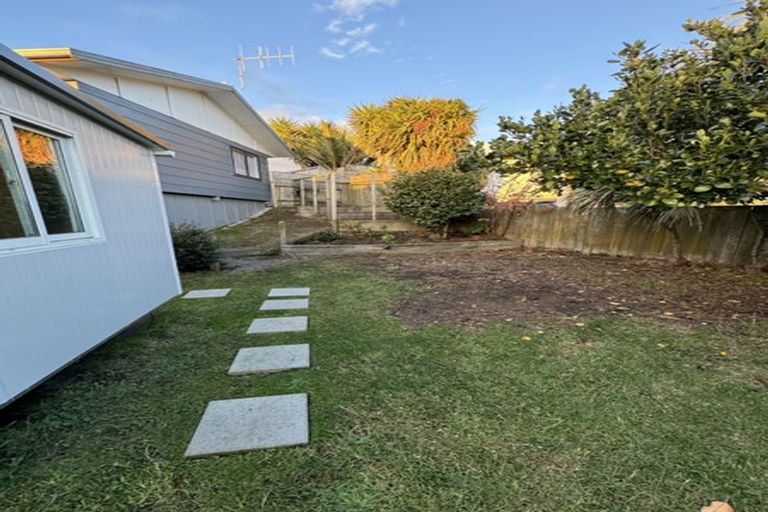 Photo of property in 7 Ross Grove, Paraparaumu, 5032