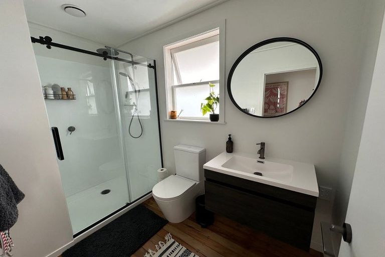 Photo of property in 37b Albatross Road, Red Beach, 0932