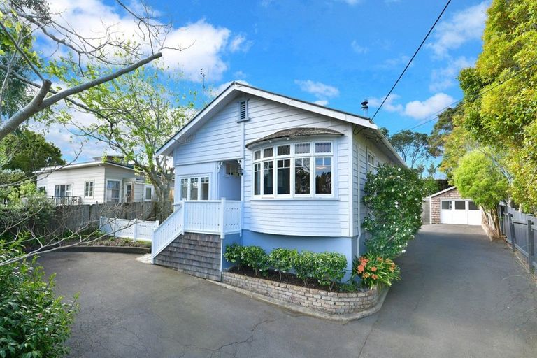 Photo of property in 524a Whangaparaoa Road, Stanmore Bay, Whangaparaoa, 0932