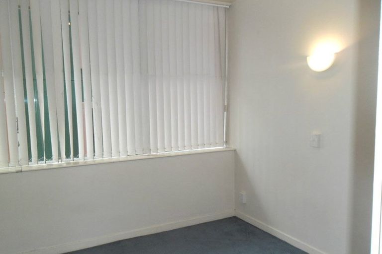 Photo of property in Terrace Tower Apartments, 2b/126 The Terrace, Wellington Central, Wellington, 6011