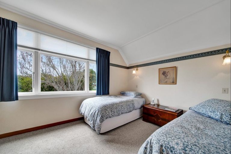 Photo of property in 14 Selwyn Street, Lower Vogeltown, New Plymouth, 4310