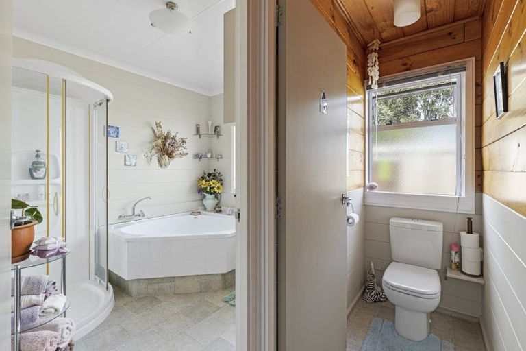 Photo of property in 184 Tukapa Street, Westown, New Plymouth, 4310