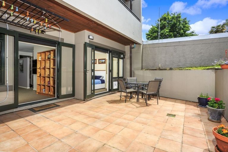 Photo of property in 1d/4 Fleet Street, Devonport, Auckland, 0624