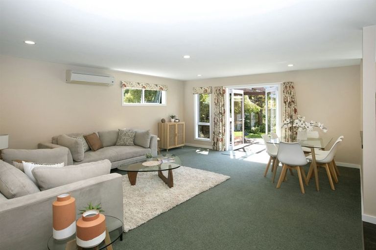 Photo of property in 57 Sandwich Road, Beckenham, Christchurch, 8023