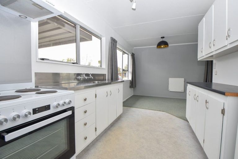 Photo of property in 12 Moore Crescent, Carterton, 5713