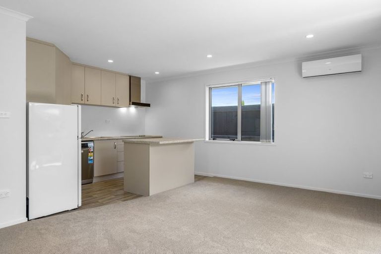 Photo of property in 14 Lance Way, Papamoa, 3118