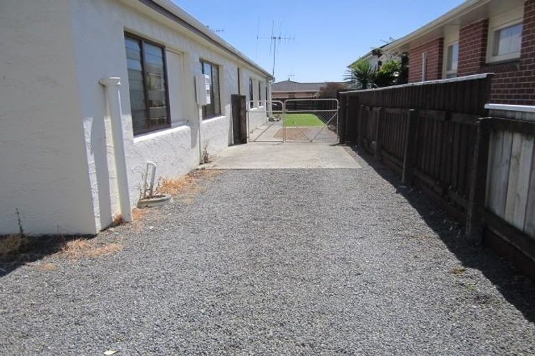 Photo of property in 9 Weraroa Road, Levin, 5510