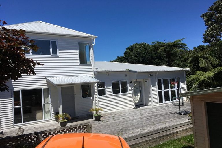 Photo of property in 3a Sydenham Street, Northland, Wellington, 6012