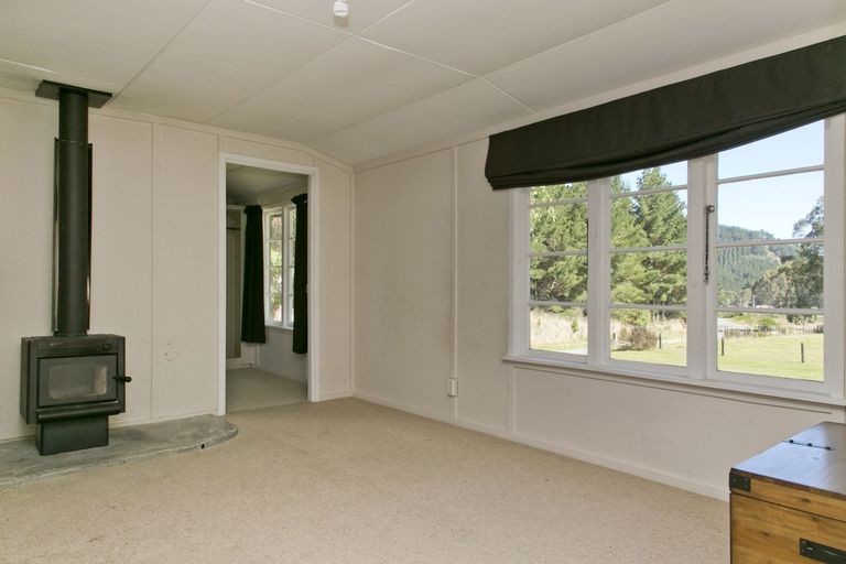 Photo of property in 654b Tukairangi Road, Kinloch, Taupo, 3385
