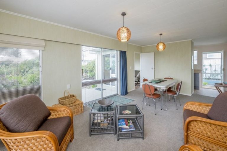 Photo of property in 41 Manuka Street, Otaki Beach, Otaki, 5512