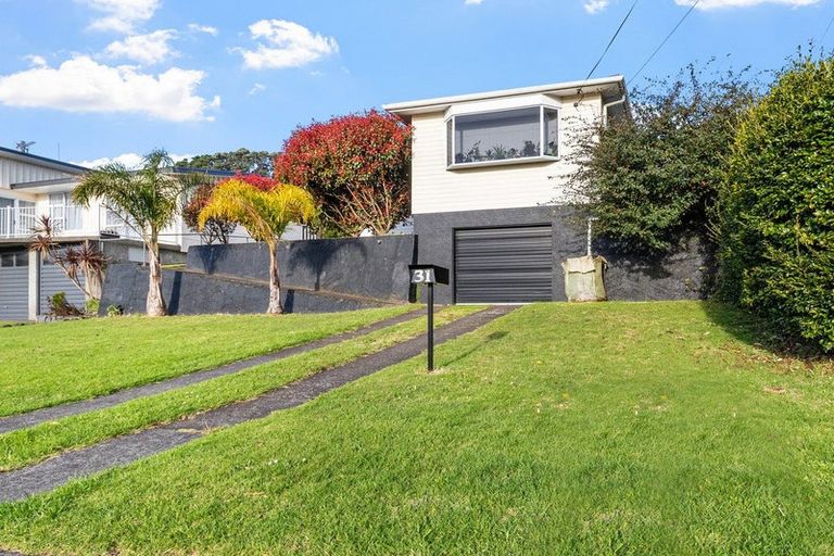 Photo of property in 31 Awanui Street, Merrilands, New Plymouth, 4312