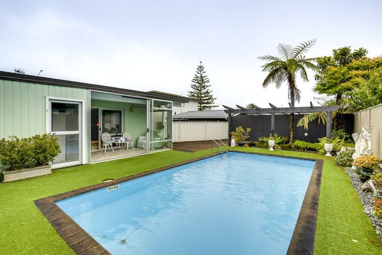 Photo of property in 61 Meeanee Quay, Westshore, Napier, 4110