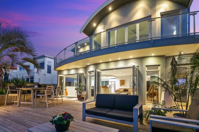 Photo of property in 51 Motiti Road, Papamoa Beach, Papamoa, 3118