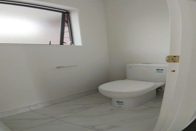 Photo of property in 1/1 Argyle Road, Browns Bay, Auckland, 0630