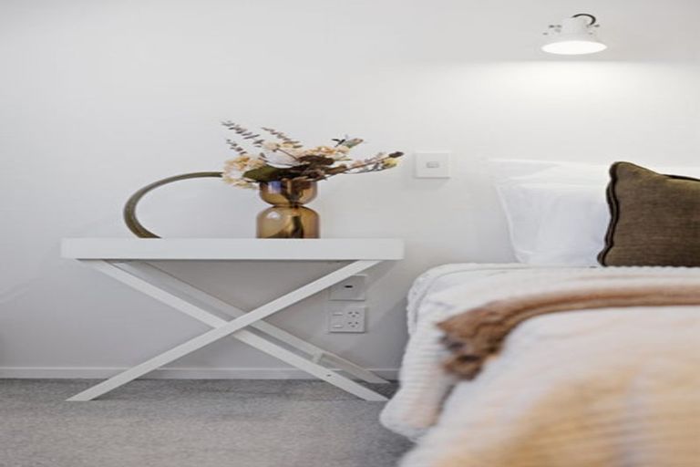 Photo of property in 10 Denny Hulme Drive, Mount Maunganui, 3116