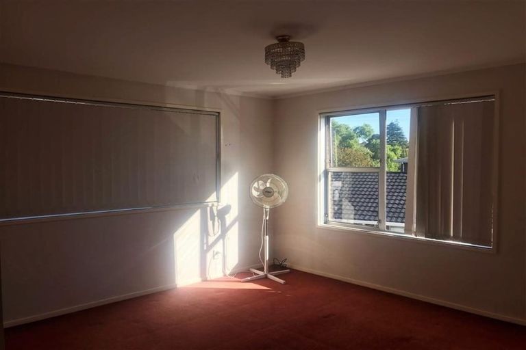 Photo of property in 20 Boundary Road, Blockhouse Bay, Auckland, 0600
