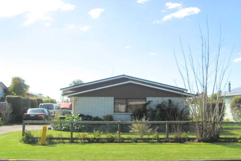 Photo of property in 19 Rimu Street, Edgecumbe, 3120