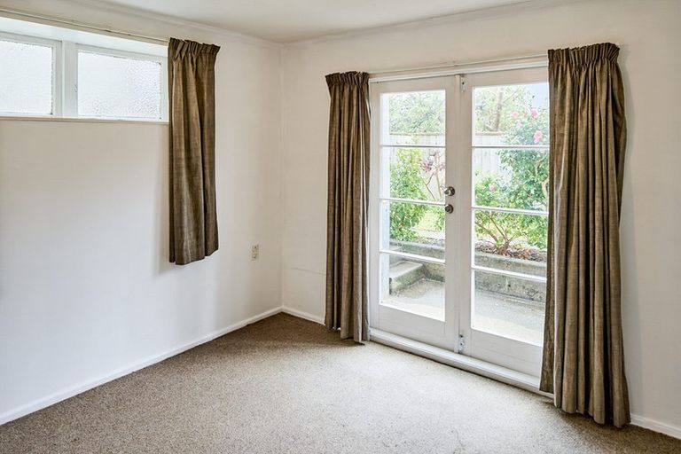 Photo of property in 210 Rintoul Street, Berhampore, Wellington, 6023