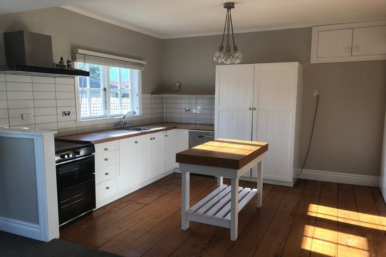 Photo of property in 14a Martin Street, Monaco, Nelson, 7011