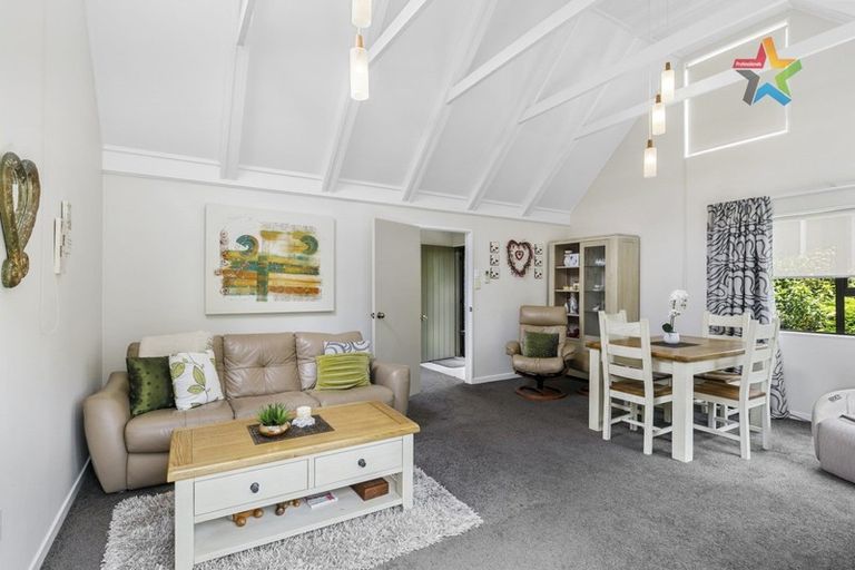 Photo of property in 4/5a Bloomfield Terrace, Hutt Central, Lower Hutt, 5010