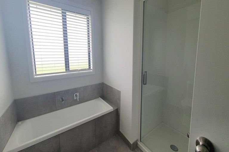 Photo of property in 39 Murray Ward Drive, Te Kauwhata, 3710