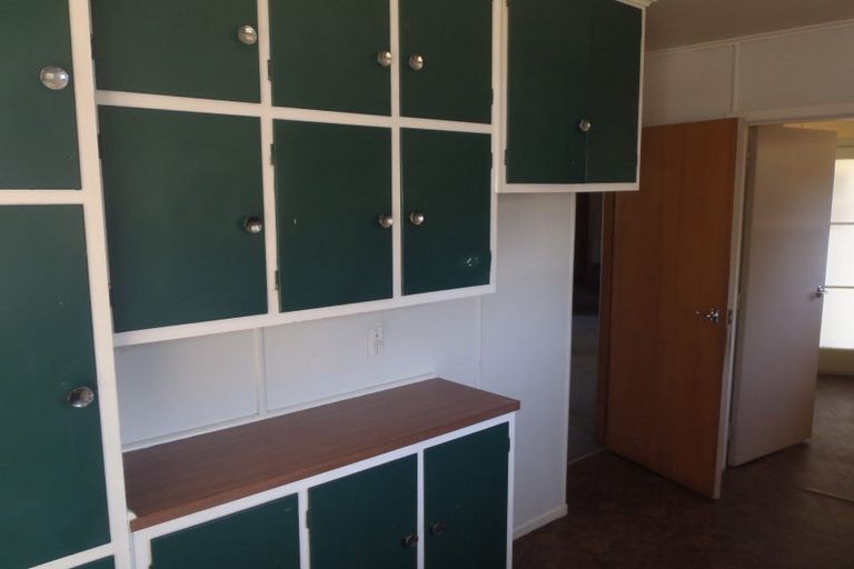 Photo of property in 37 Meilland Place, Glen Eden, Auckland, 0602