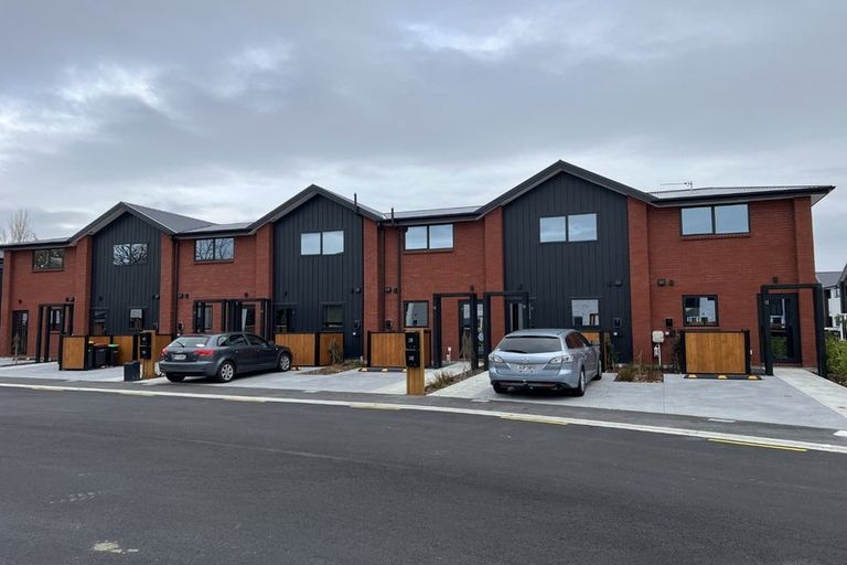 Photo of property in 3/12 Matata Place, Dallington, Christchurch, 8061