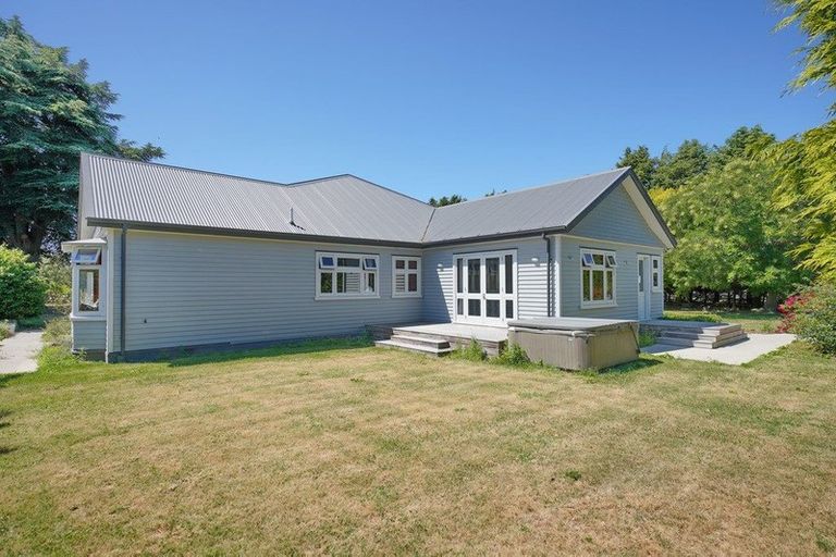 Photo of property in 643 Yaldhurst Road, Yaldhurst, Christchurch, 7676