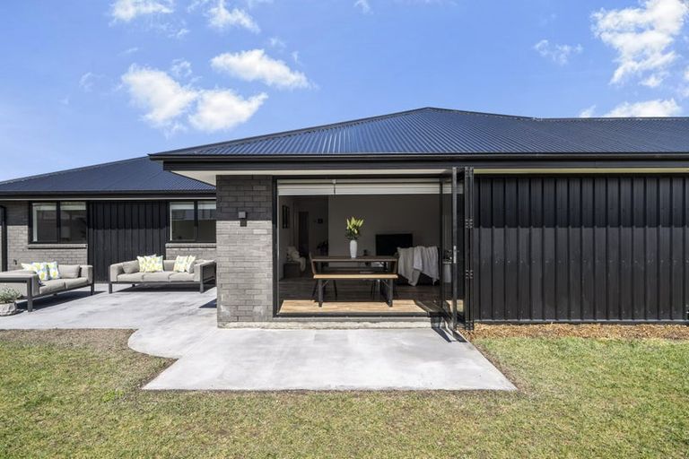 Photo of property in 27 Lusk Street, Rangiora, 7400