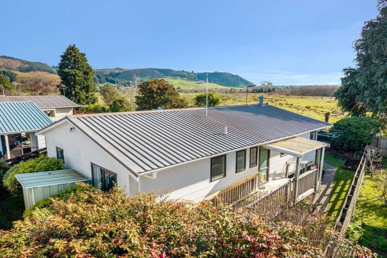 Photo of property in 35b Aquarius Drive, Kawaha Point, Rotorua, 3010