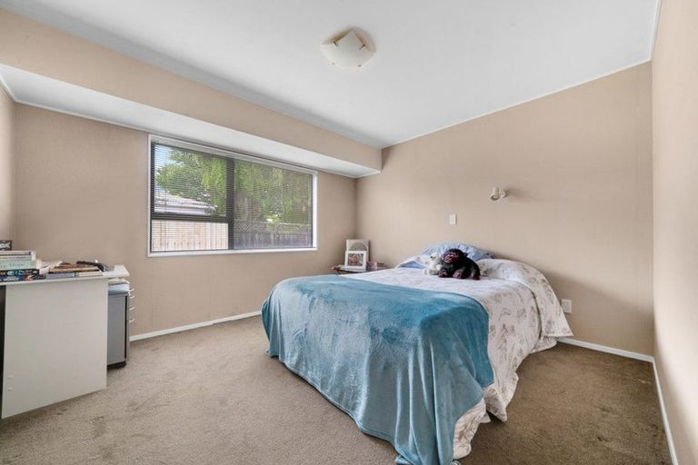 Photo of property in 2/66 Willis Road, Papakura, 2110